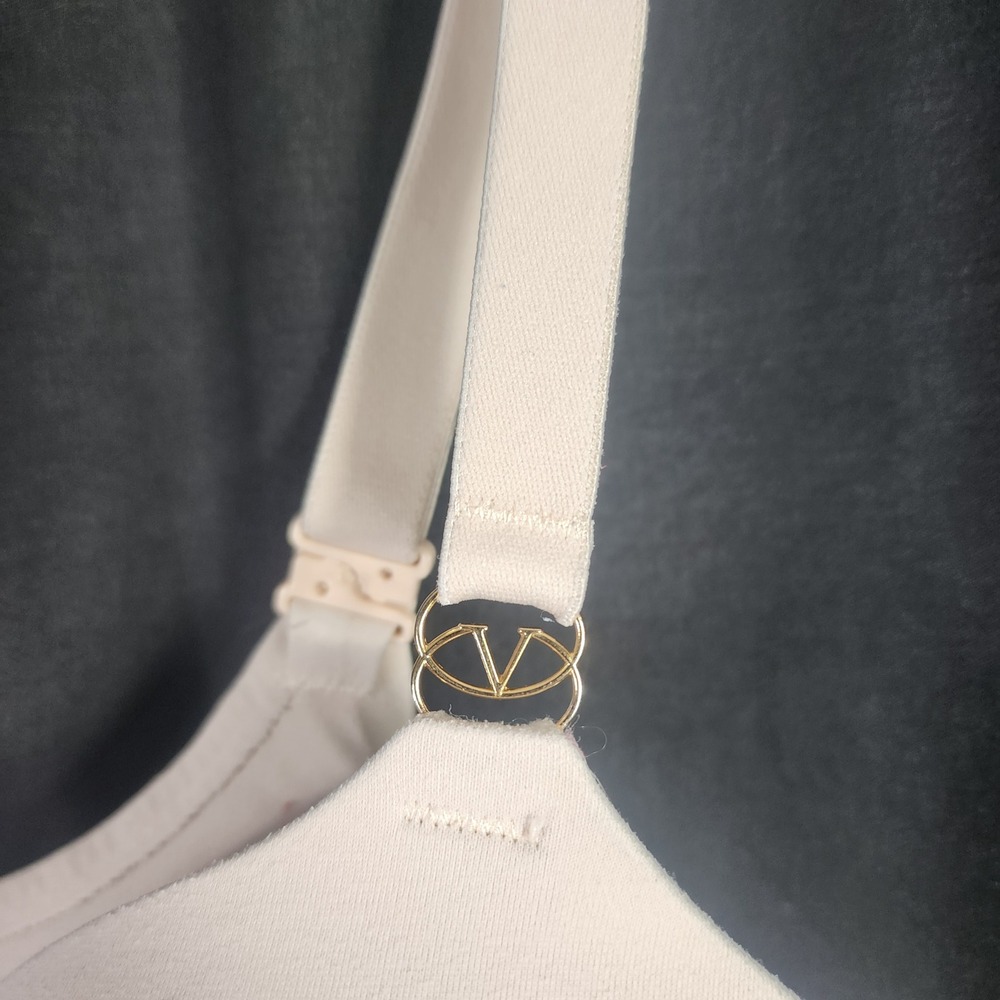 Victoria's Secret Beige Wireless Padded Bra Gold V Hardware 36DD - Picture 5 of 6